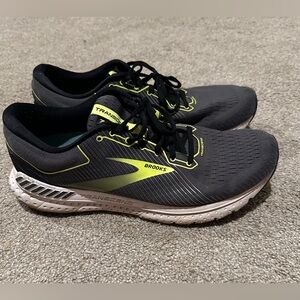 Brooks Transcend Men’s 12 Running Shoes Sneakers Dark Gray and Green